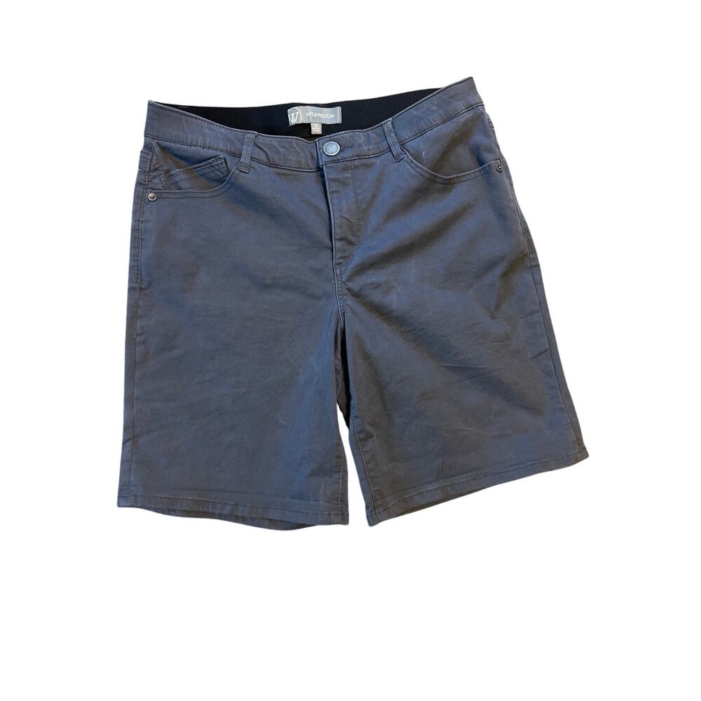 Wit & Wisdom Women’s Gray Jean Short. Size 10
